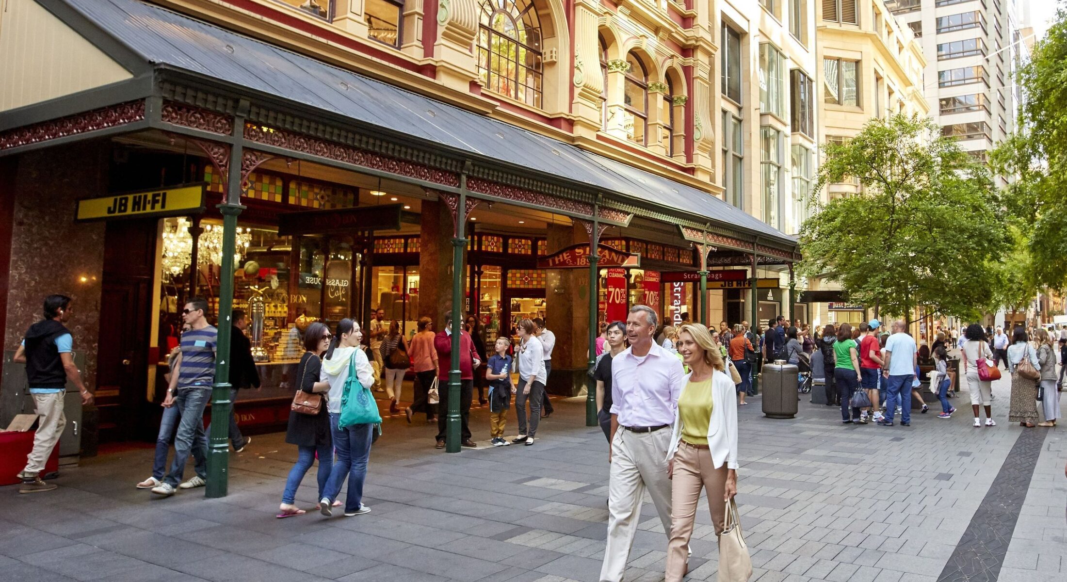 Couple shopping in Sydney's Pitt Street mall.